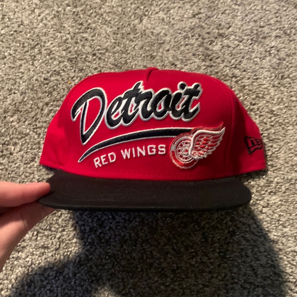 Detroit Red Wings New Era SnapBack hat red and black